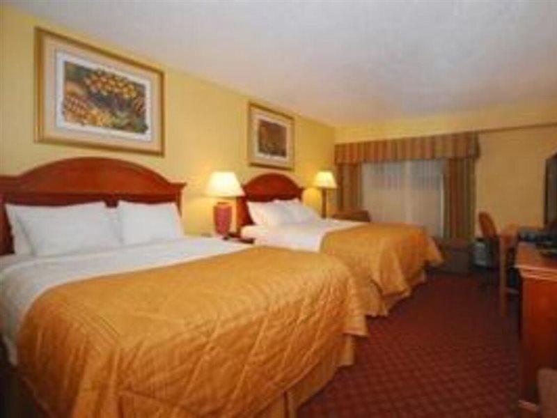 Quality Inn Куквілл Екстер'єр фото