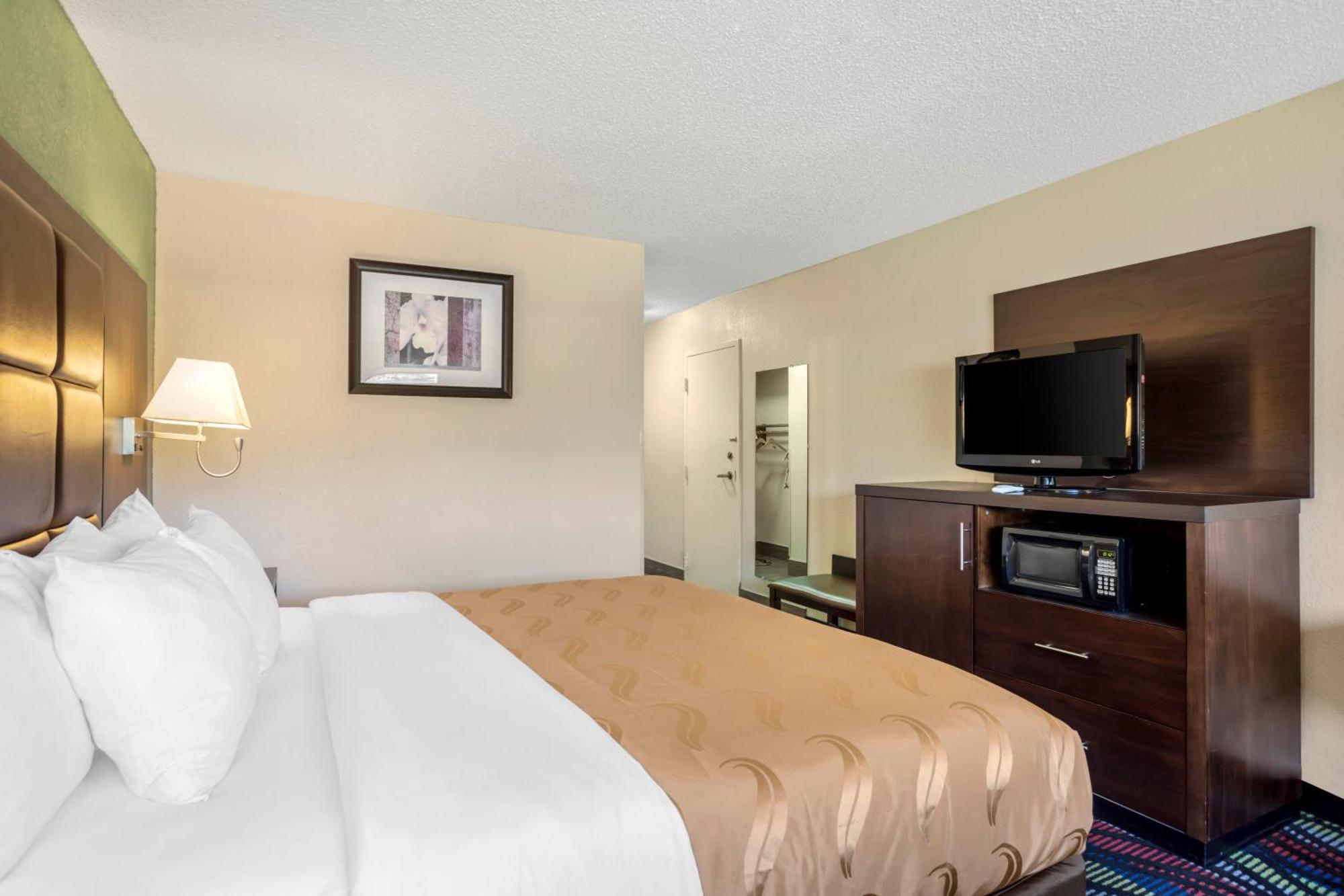 Quality Inn Куквілл Екстер'єр фото