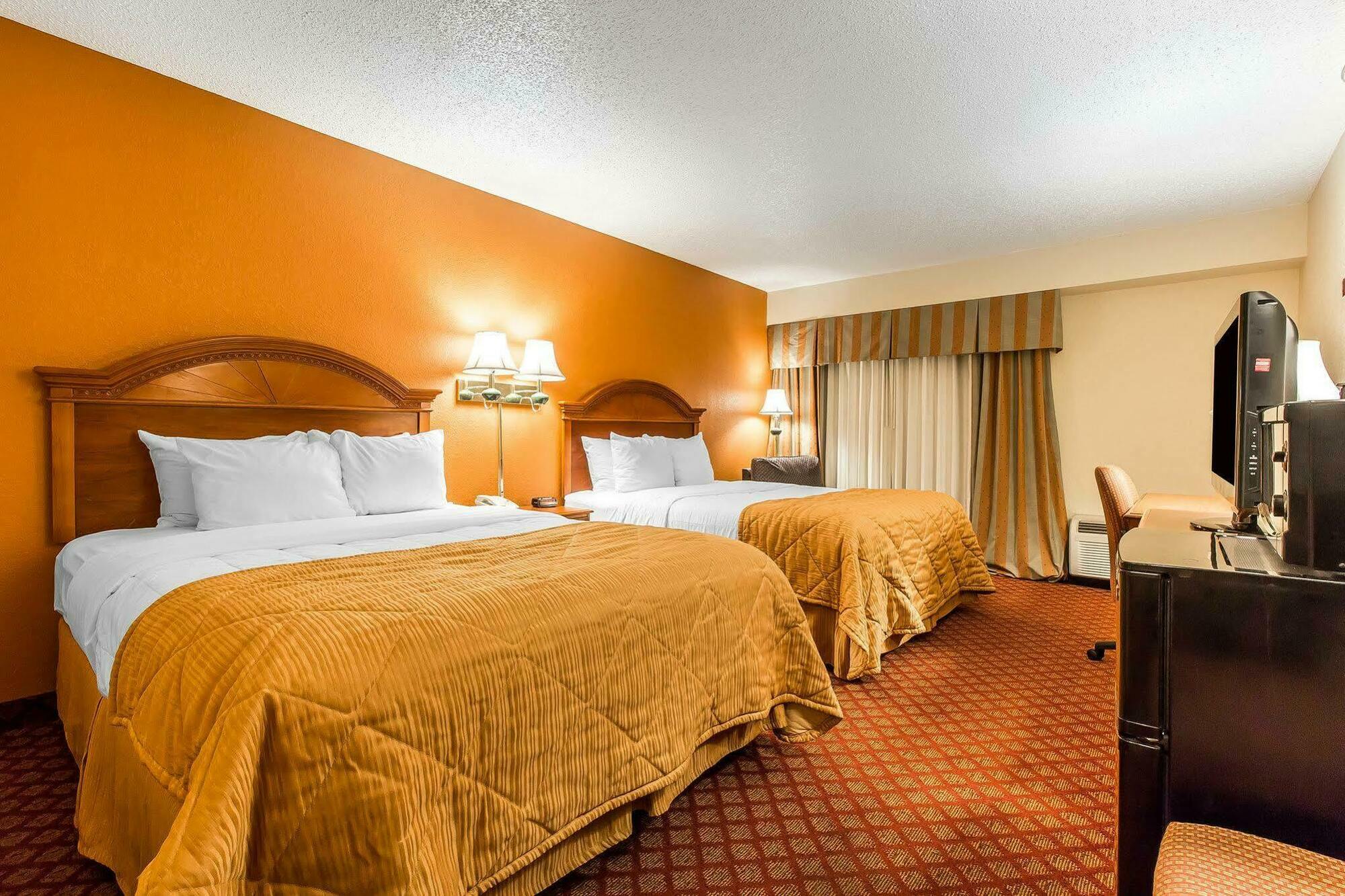 Quality Inn Куквілл Екстер'єр фото